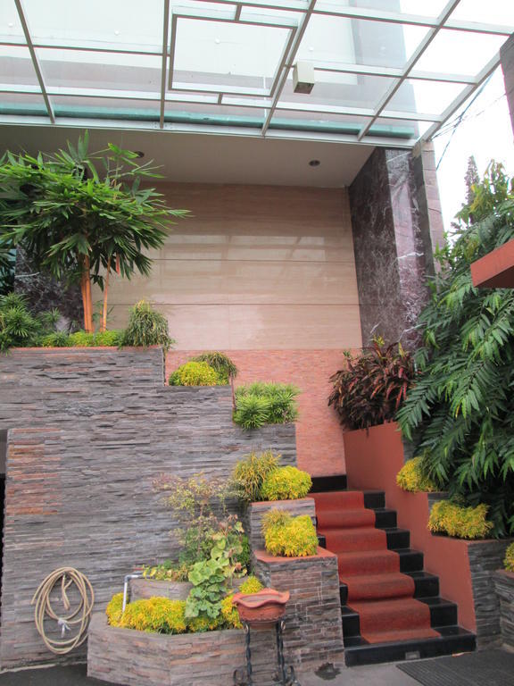 Kyo Serviced Apartment Jakarta Cilandak  Exterior photo